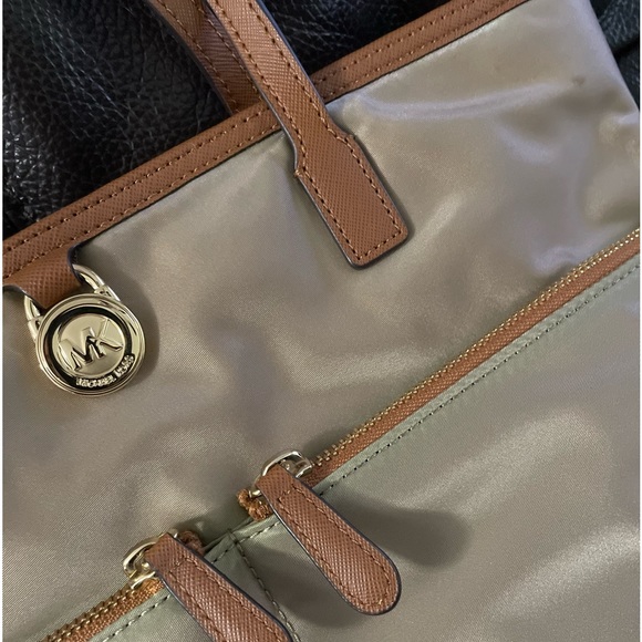 Michael Kors Kempton Medium Nylon Tote Bag - Picture 16 of 16